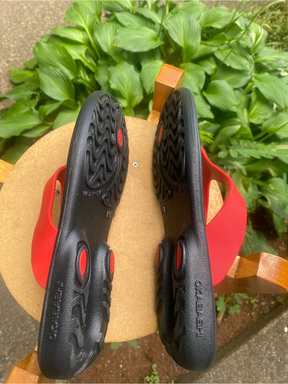 NWOT Okabashi flip flops - Picture 5 of 6